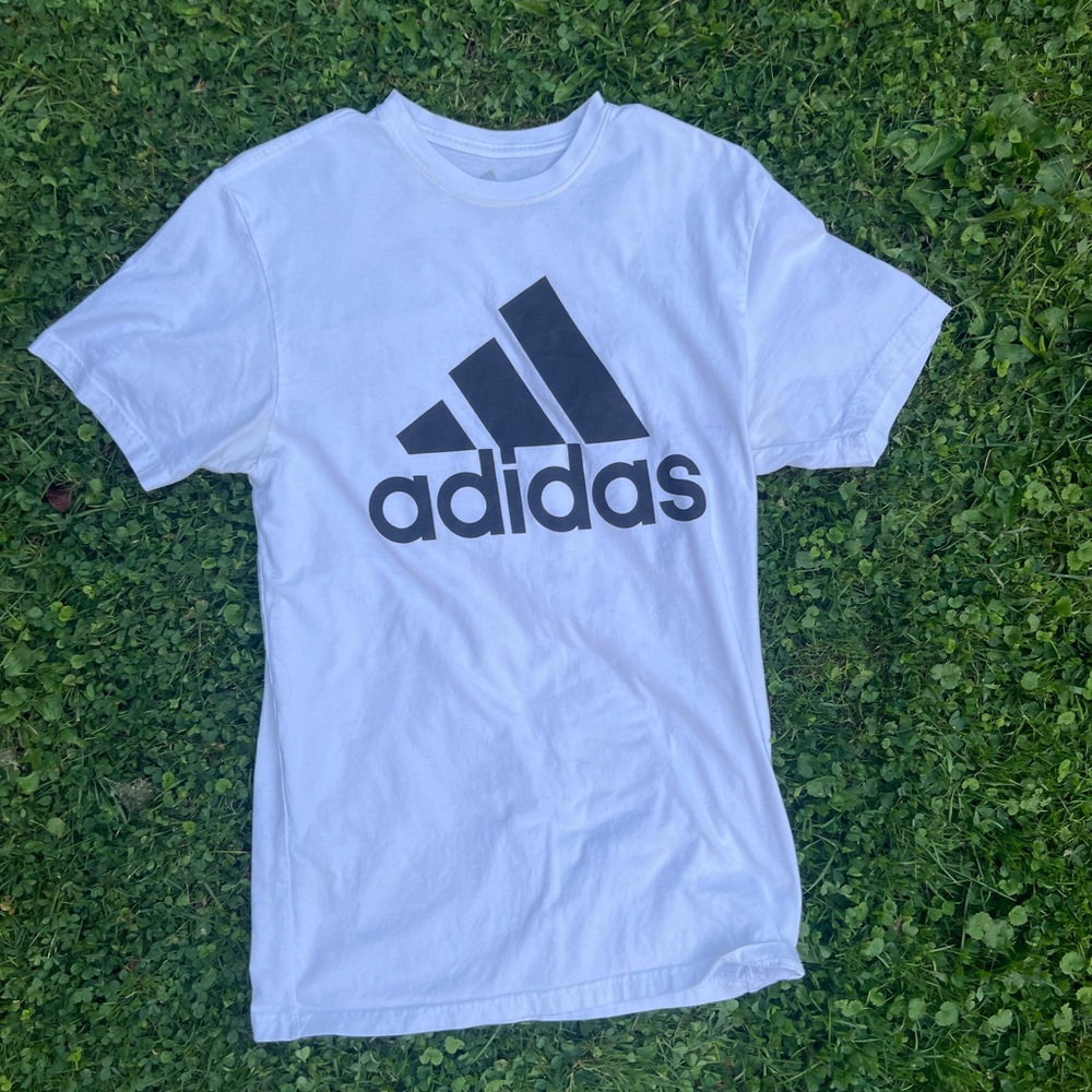 White adidas golf tee size medium